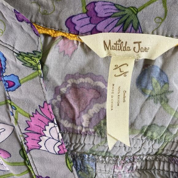 Matilda Jane Women's Floral Shirt Gray Long Sleeve Blouse LARGE - Picture 2 of 9